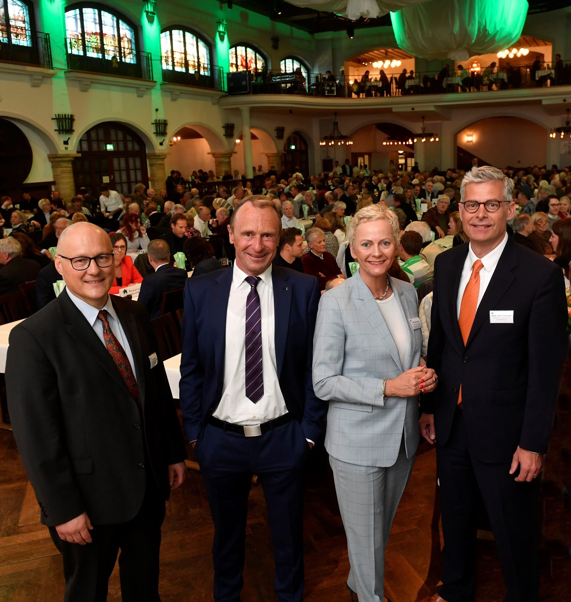 (v.l.) Albert Fittkau, Vorsitzender des Gutachterausschusses der Landeshauptstadt München, RA Rudolf Stürzer, Vorsitzender von Haus + Grund München, RAin Birgit Noack, stellv. Vorsitzende von Haus + Grund München, RA Dr. Kai Warnecke, Präsident von Haus und Grund Deutschland