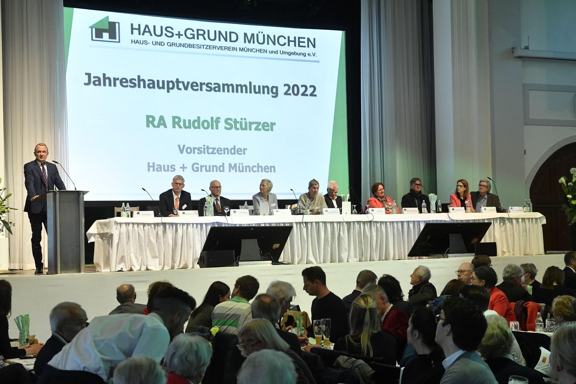 RA Rudolf Stürzer konnte über 20 Jahre konstante Mitgliederbeiträge berichten